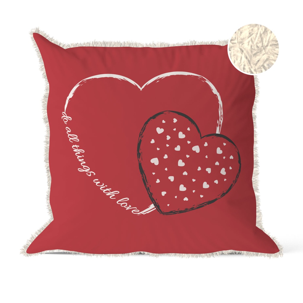Декоративната възглавница „Всичко с любов“