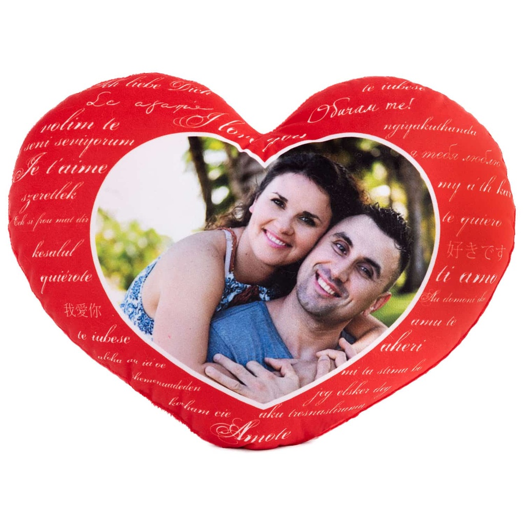 Червено сърце &quot;Обичам те&quot; на различни езици