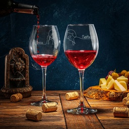 [099422-5] Гравирана Чаша за Вино с Име (за двойки) - Един за друг